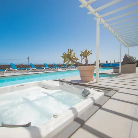 Holiday home Casa With A Private 25 Meter Heated Pool *